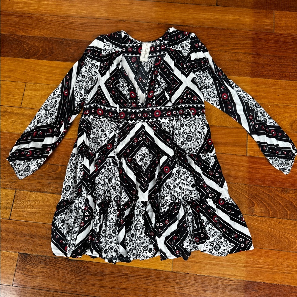 Jen’s Pirate Booty Long Sleeve Floral Dress X-small